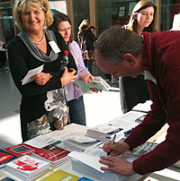 Marcus Rautenberg signierte sein Buch